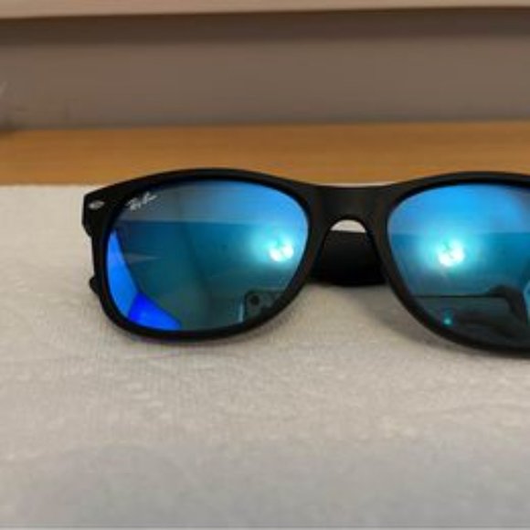 Ray-Ban New Wayfarer - Picture 2 of 5
